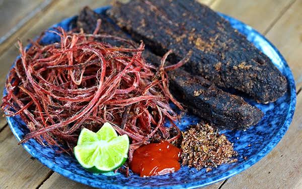 Thịt Trâu Gác Bếp Gái Bản